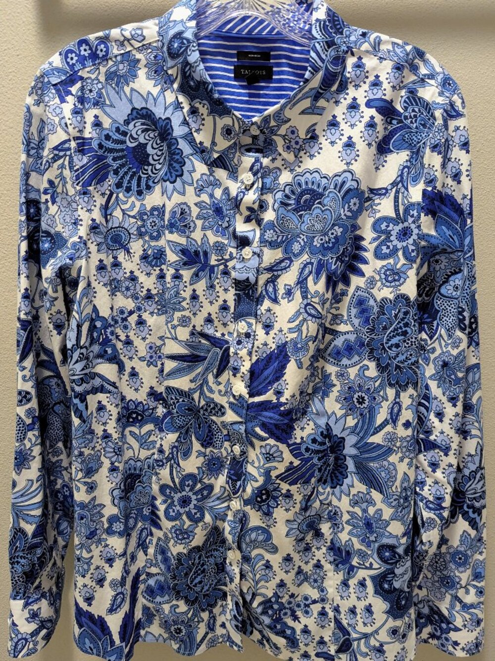 Talbots Long Sleeve Shirt 16 Blue/White Floral Button Up Non Iron